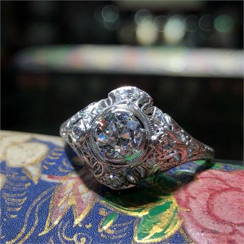 Estate Jewelry Bracelets - Gold, Diamond, Platinum & More | Gesner